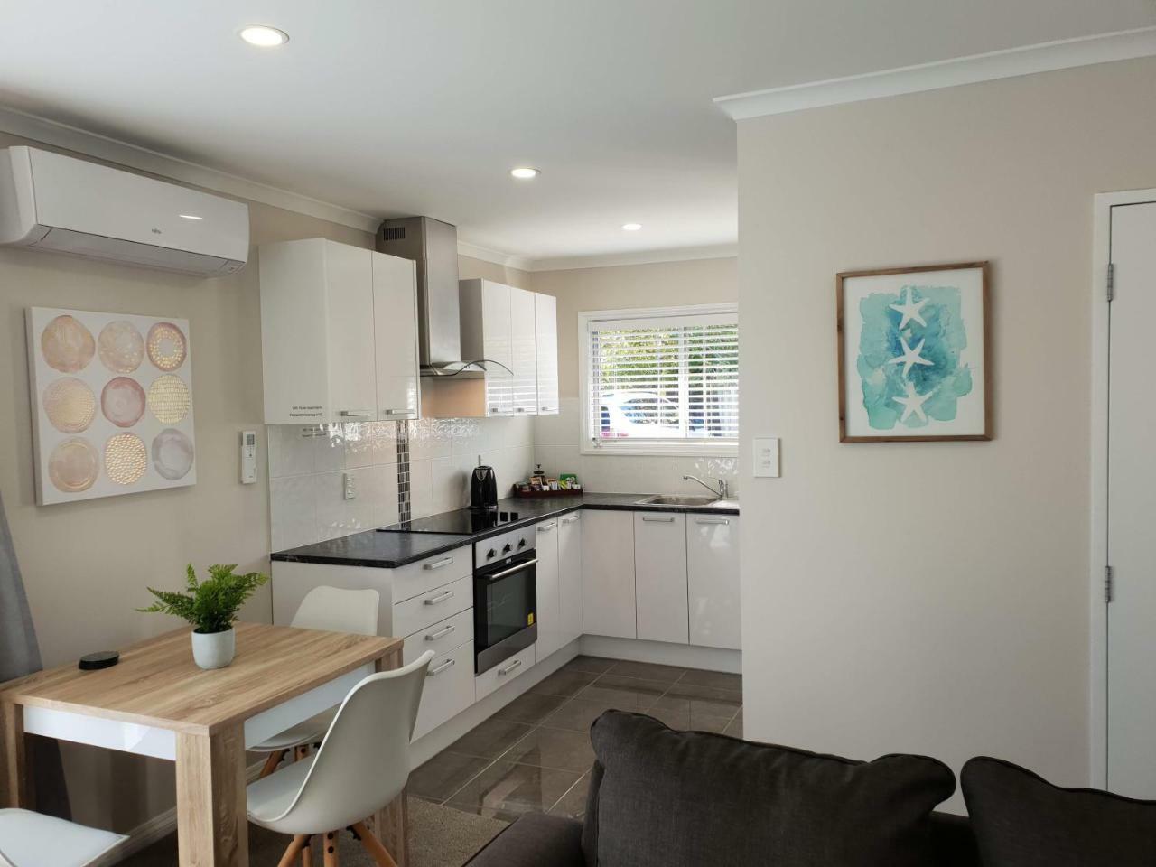 Rose Apartments Unit 5 Central Rotorua- Accommodation & Spa エクステリア 写真